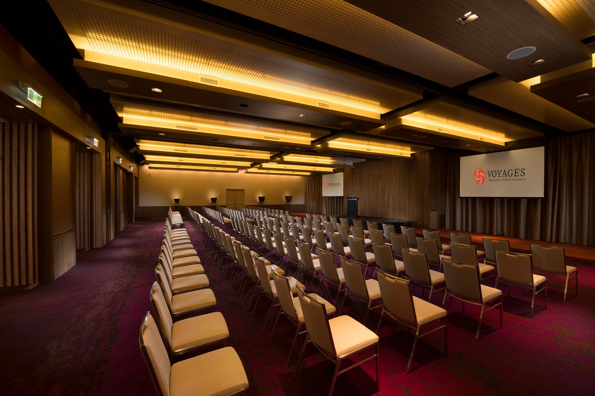 Wanari Room - Theatre