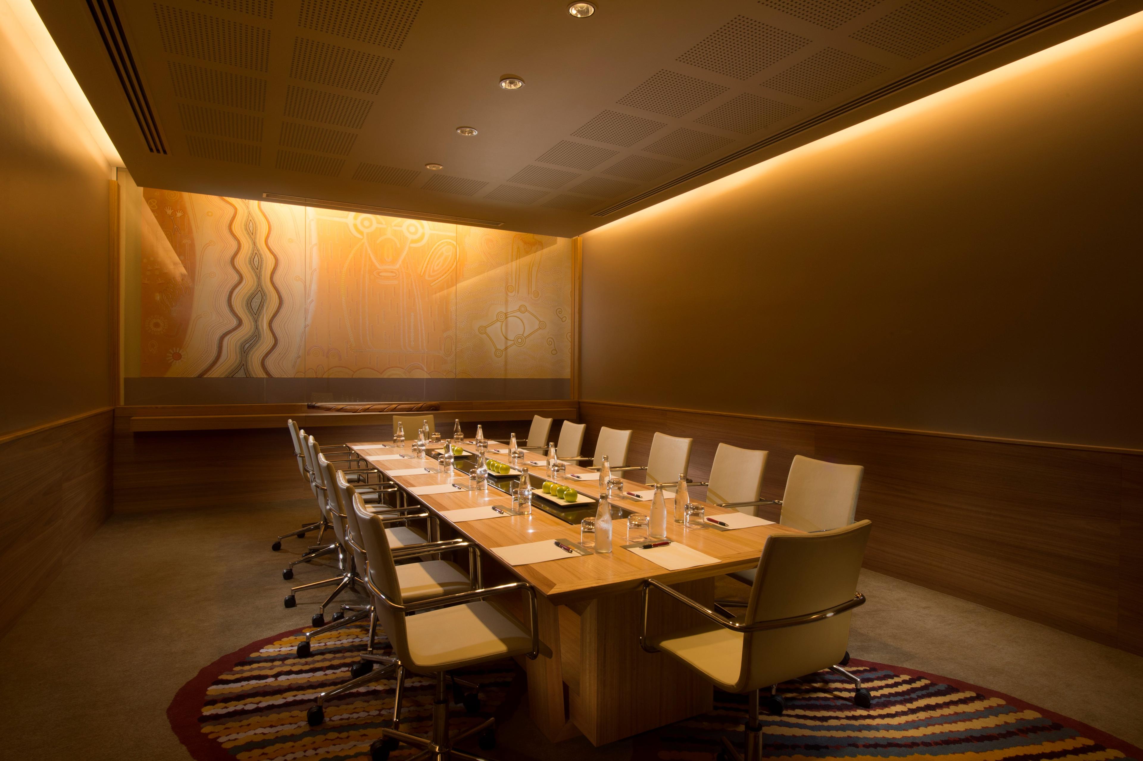 Tjakura & Maku Boardroom
