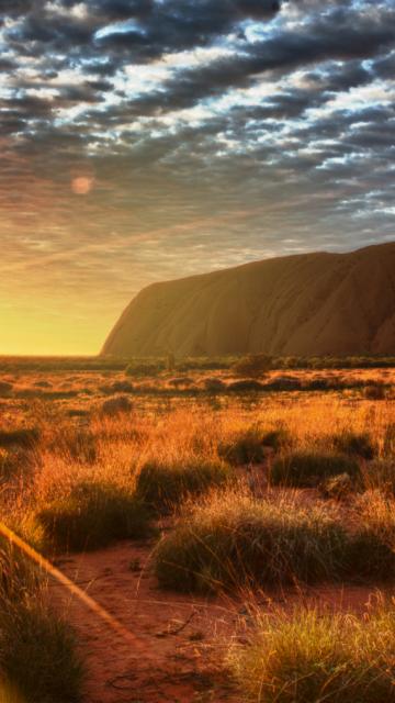 Sunrise over Uluru | Voyages Indigenous Tourism
