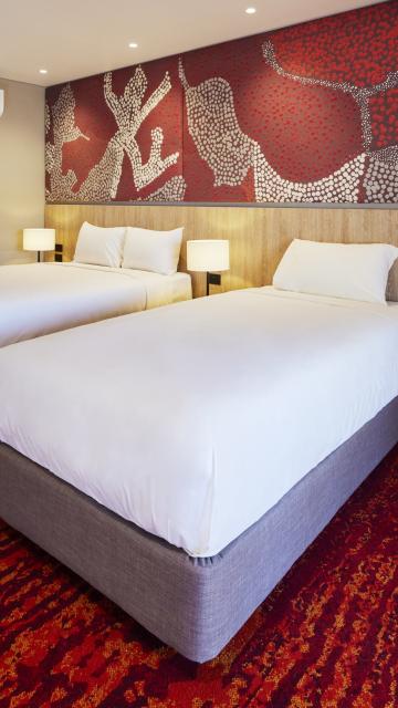 Outback Hotel & Lodge - Standard Room - Request Queen Plus 1 Single