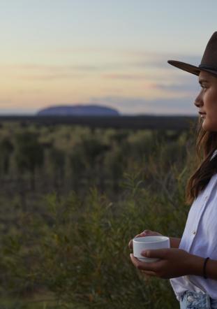 Women breakfast Uluru